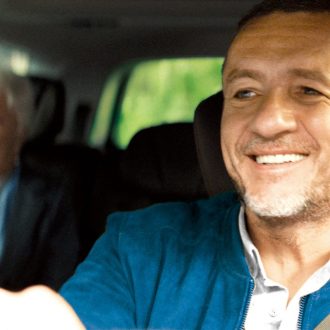 【映画】タクシー運転手・シャルルと終活マダム・マドレーヌがパリと人生を案内　4/7公開『パリタクシー』【伊藤さとりのシネマでぷる肌‼】