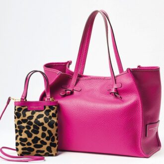 【今日のバッグ】「ピンク」はメンタルにも更年期にもいい！【荷物が多い大人は2個持ちで！】