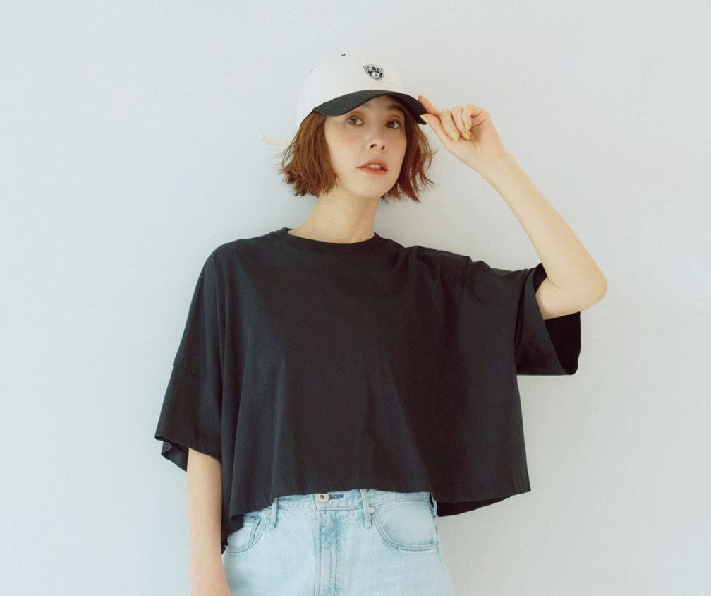 chimmy様②クロップドTシャツ×ルーズデニムコーデ chimmy様②クロップドTシャツ×ルーズデニムコーデ ルーズデニム