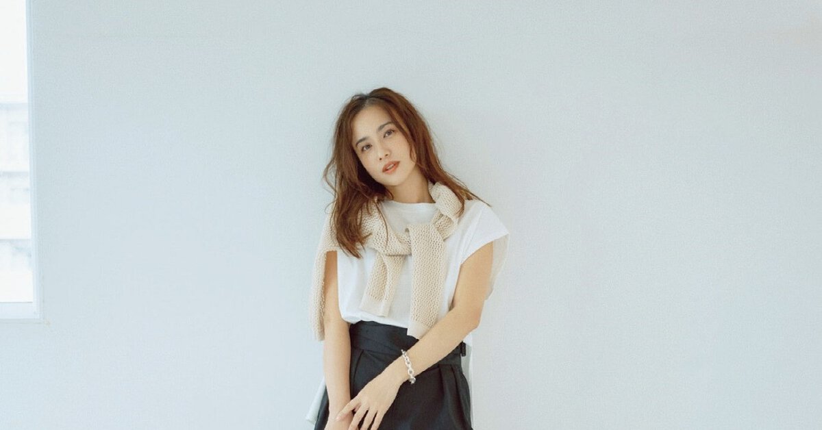 夏に最適 リブ Tシャツ&ショートパンツ セット シンプルコーデ TシャツXサイドラインショートパンツセットアップを使った人気