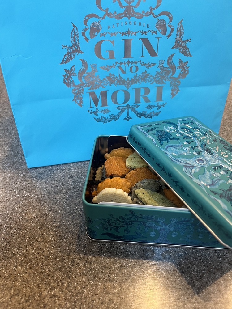 麻布台ヒルズ限定の「GIN NO MORI」クッキー缶