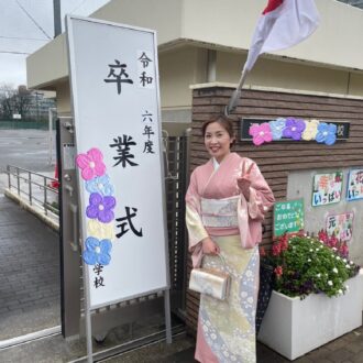 中野瞳美さんの卒業式コーデ