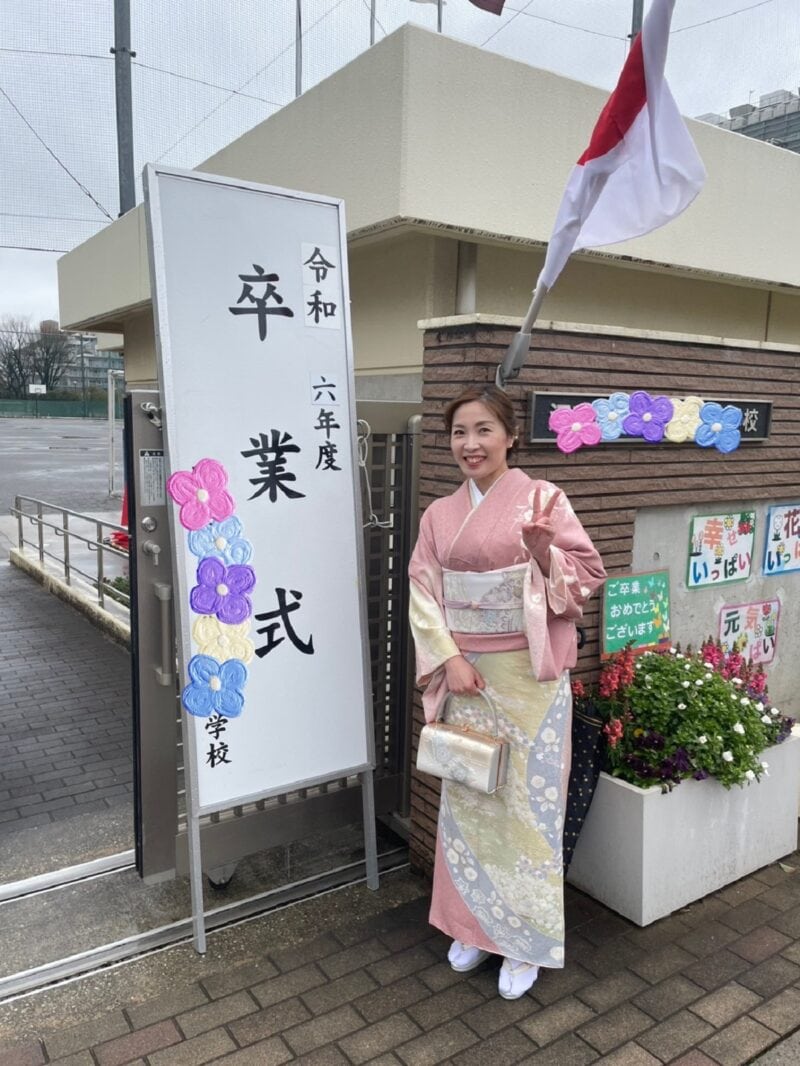 中野瞳美さんの卒業式コーデ