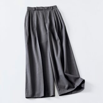 プルミエアロンディスモンのお仕事パンツ
