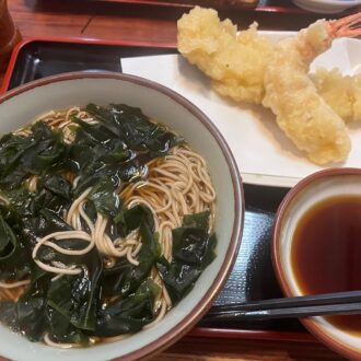大宮八幡宮の参拝帰りに食べたお蕎麦