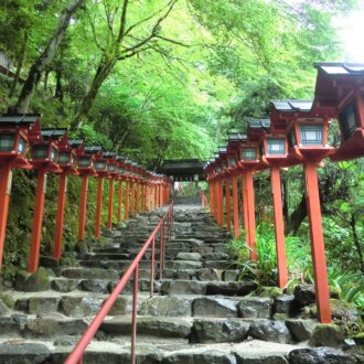 京都のパワースポット　貴船山の貴船神社