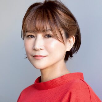 【40代ヘアカタログ】ショート×ピンク系フレームカラーで、多幸感あふれる優しい印象に