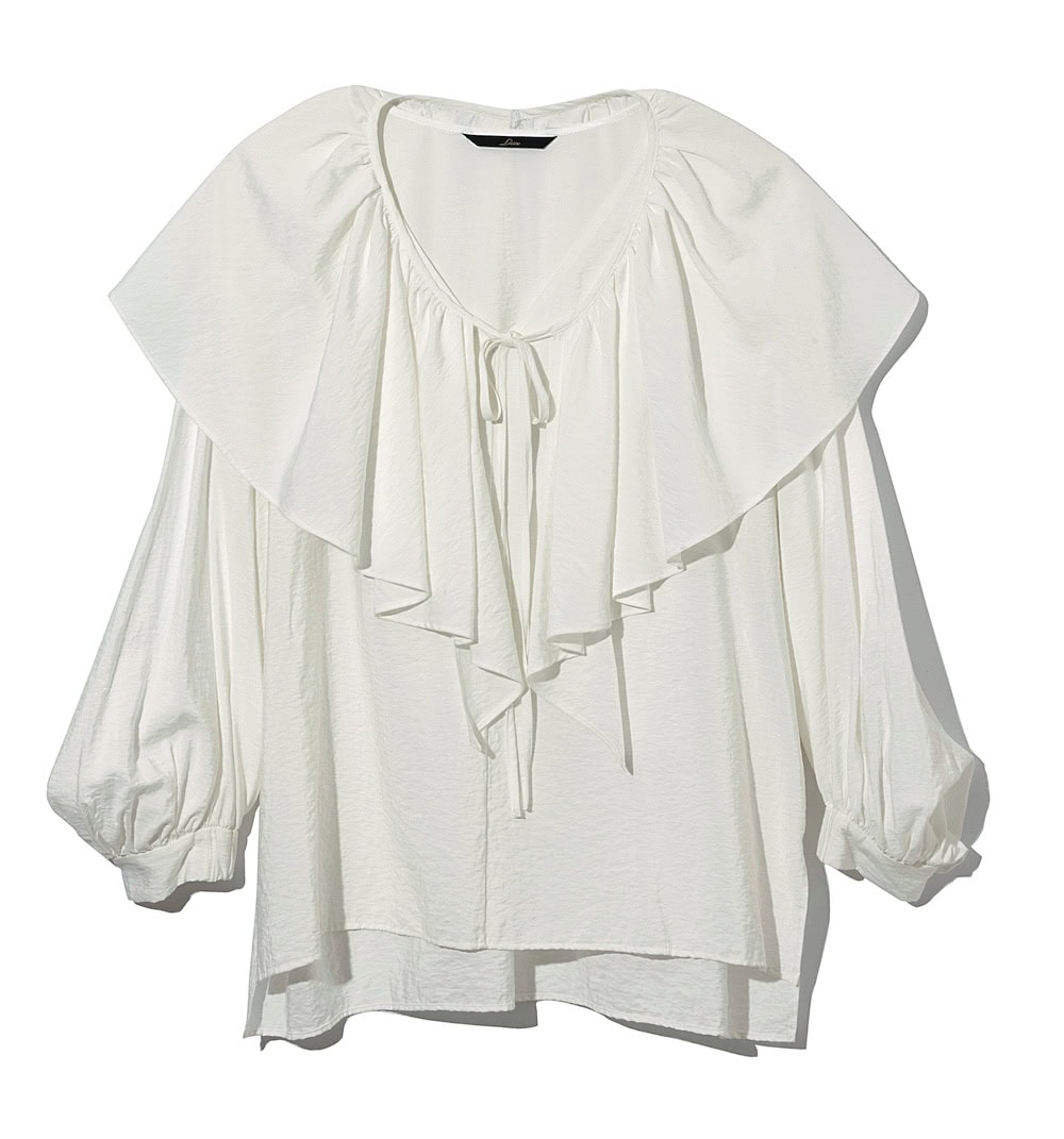 「リエス」の2WAYラッフルブラウス