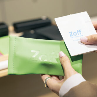 Zoffで選んだメガネケース