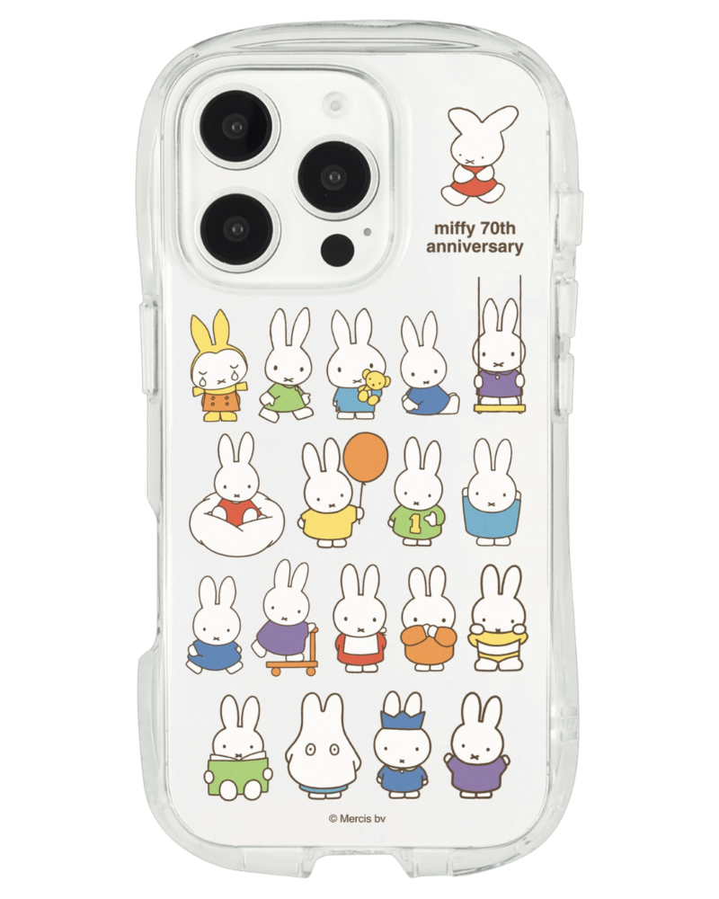 gourmandiseスマホケースmiffy_スマホの傷を防ぎ振動や衝撃から守ってくれるアイフォン16プロ対応のインナーシート付きクリアソフトケース。3278円（グルマンディーズ）