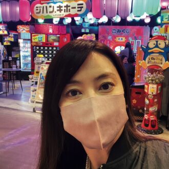 話題のスポットジハン・キホーテを訪れた観月ありささん