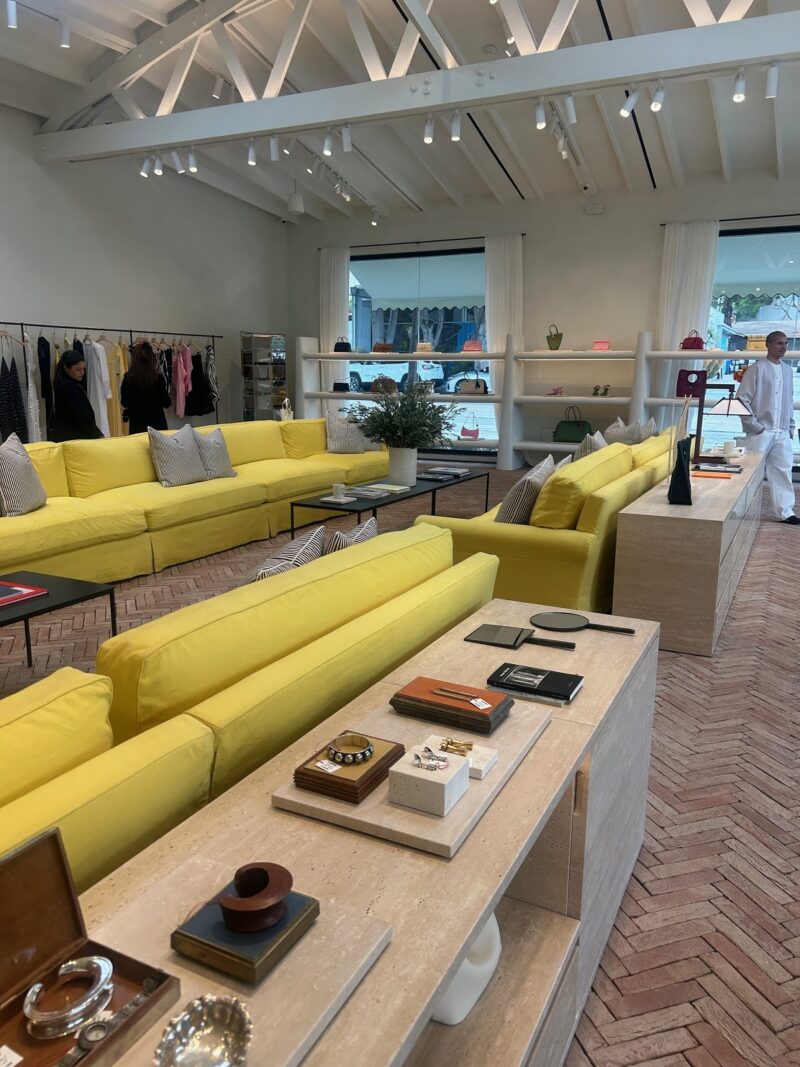世界で大ブレイク中のJacquemusの旗艦店が4月、ウエストハリウッドにオープン