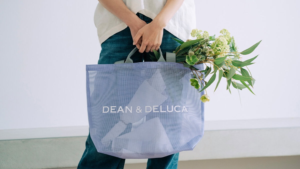 DEAN & DELUCA2025年夏の限定メッシュトート。ライラックカラー、 Lサイズ ￥4,400（税込）