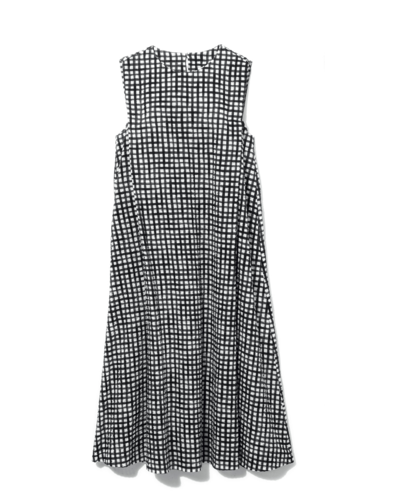 HOUSE OF LOTUSのギンガムチェックワンピース　夏に合うサッカー地。4万6200円（ハウス オブ ロータス／ハウス オブ ロータス 二子玉川店）