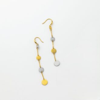 ピアス3850円（デイジールイス／ロードス）