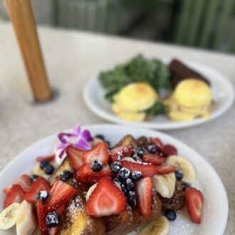 ヘブンリーカフェのパンケーキ＆エッグベネディクト