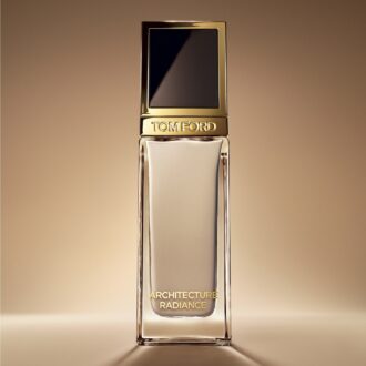 トム フォード アーキテクチャー ラディアンス ハイドレーティング ファンデーションSPF50+・PA ++++ 各30mL 1万3750円（トムフォード ビューティ）