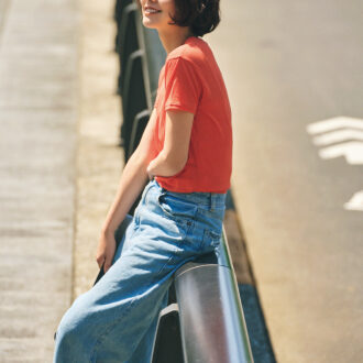 T-shirts／AEWEN MATOPH　Pants／RED CARD
