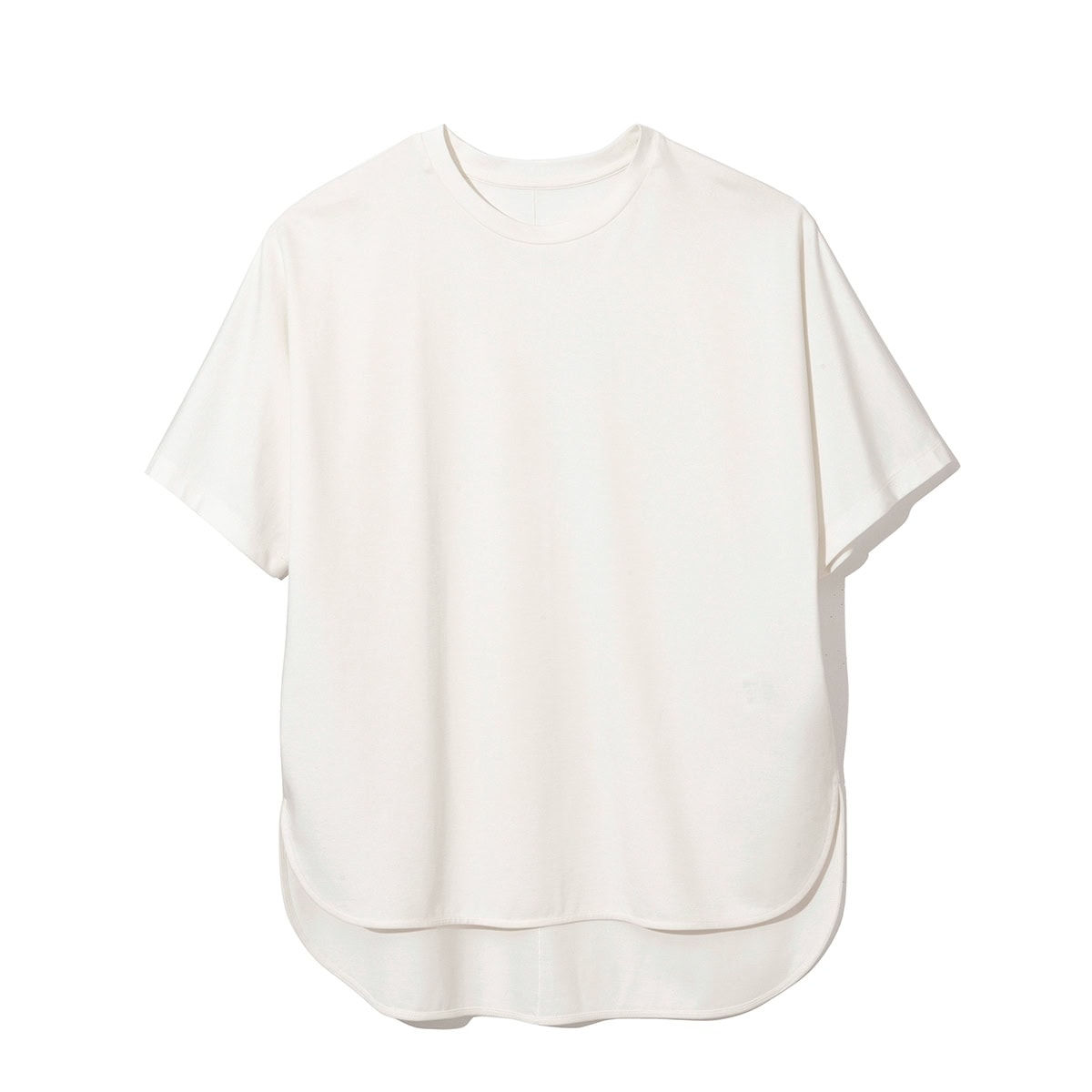 シワになりにくい、UVケア、接触冷感素材。4490円（アンフィーロ）