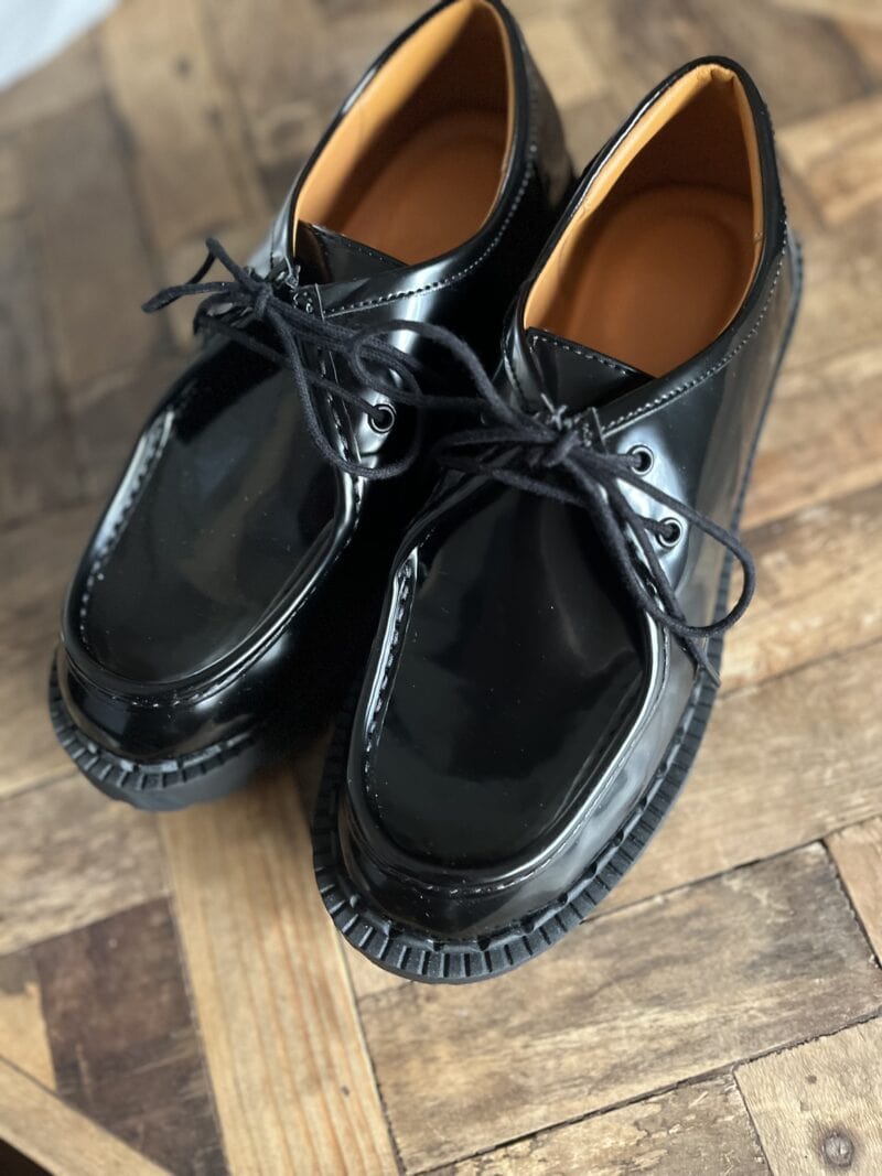 レースアップシューズ￥4,990（ユニクロ：シー）