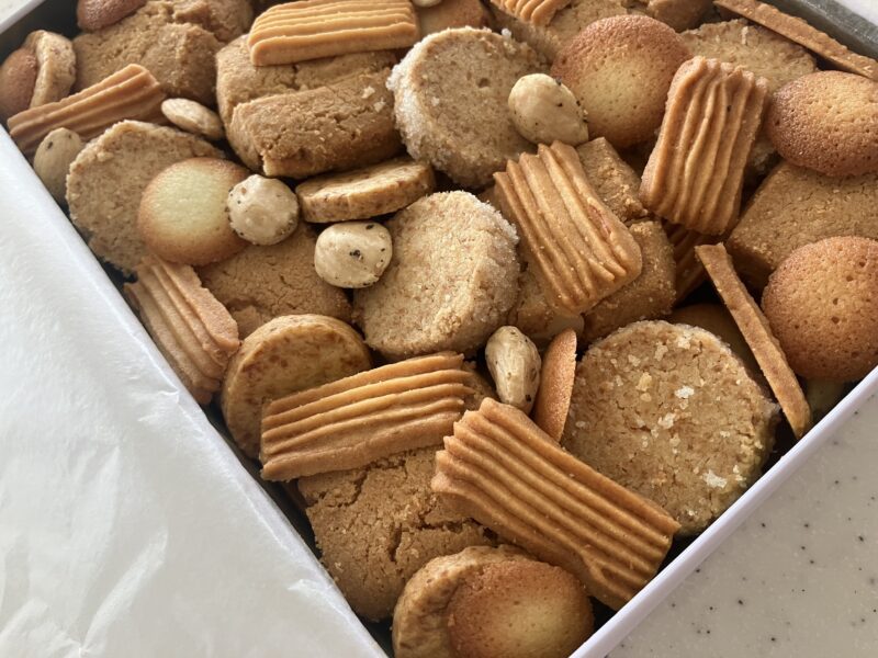 MERCIBAKE「夏のクッキー缶」