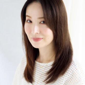 【40代白髪染め】白髪を染めてハリ・コシ・ツヤケアもおまかせ !　カラートリートメントで 美髪をキープ