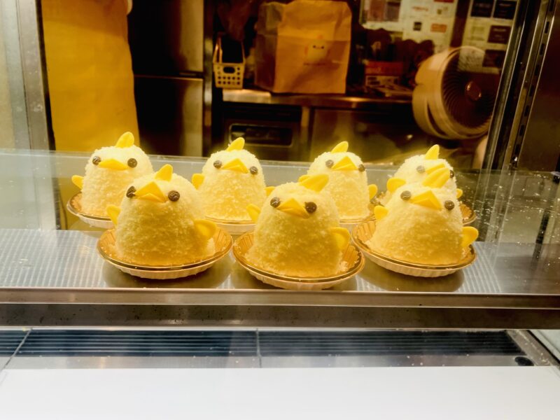 ショーケースの中のぴよりん