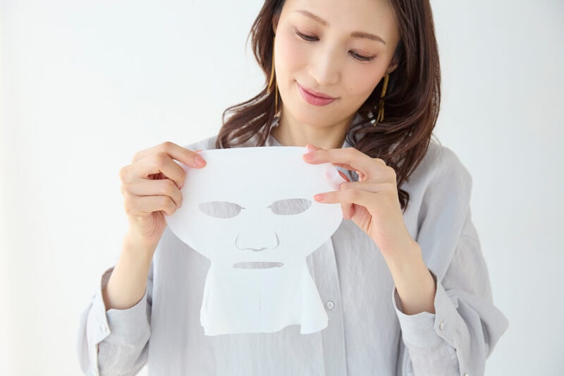 望海さんも実感！【FRACORA SHINPI® 導入美容液とセラムマスク】のW使いで「疲れ見え*¹」を瞬時にリセット