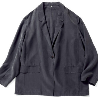 ジャケット4万2900円（サロン アダム エ ロペ／ジュン カスタマーセンター）