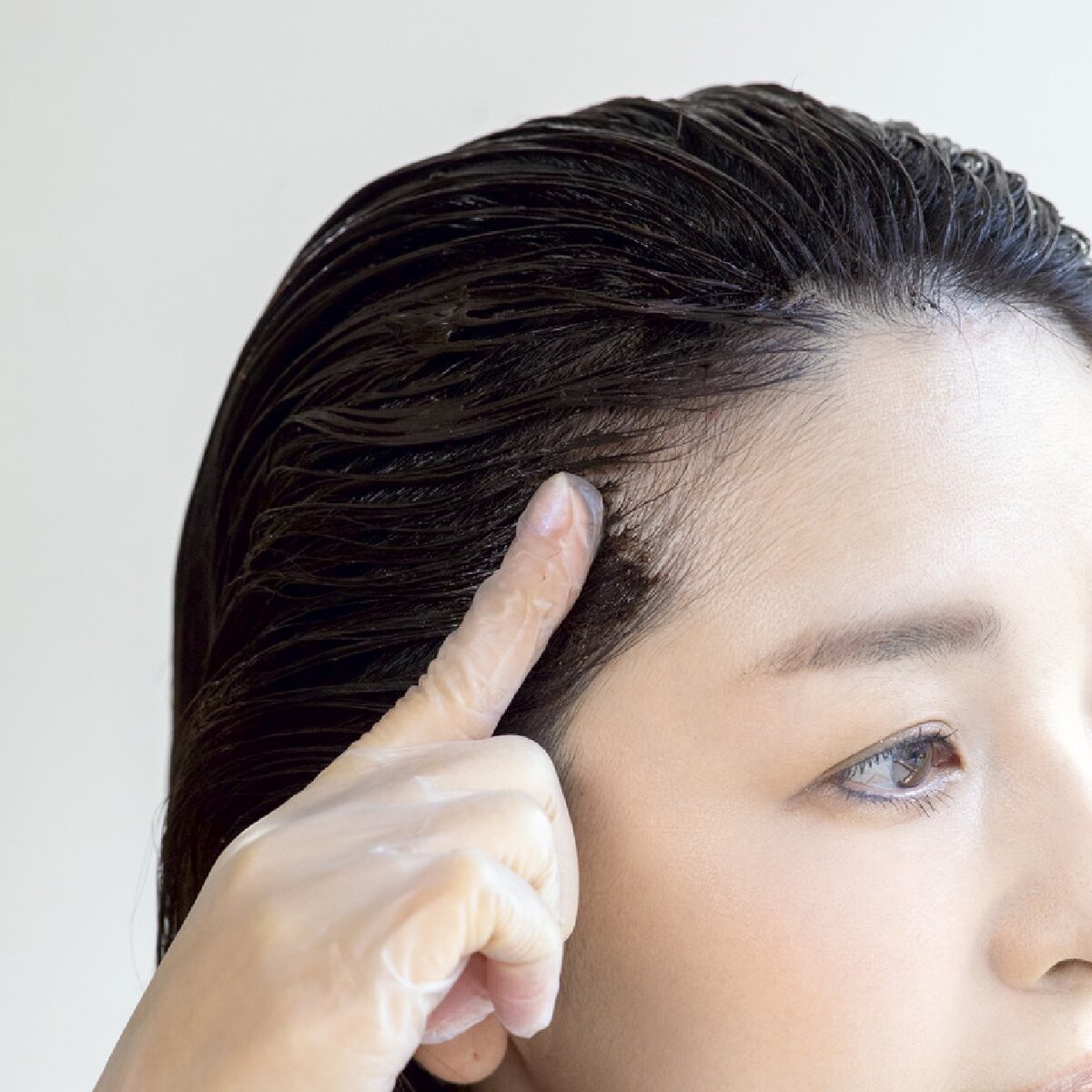 目立ちやすい白髪は重ねづけ