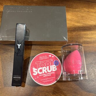 SEPHORAでビューティーブレンダーとクレンザー。