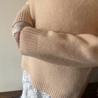 MUJILabo ヤク混タートルネックセーター　ライトオレンジ　アップ