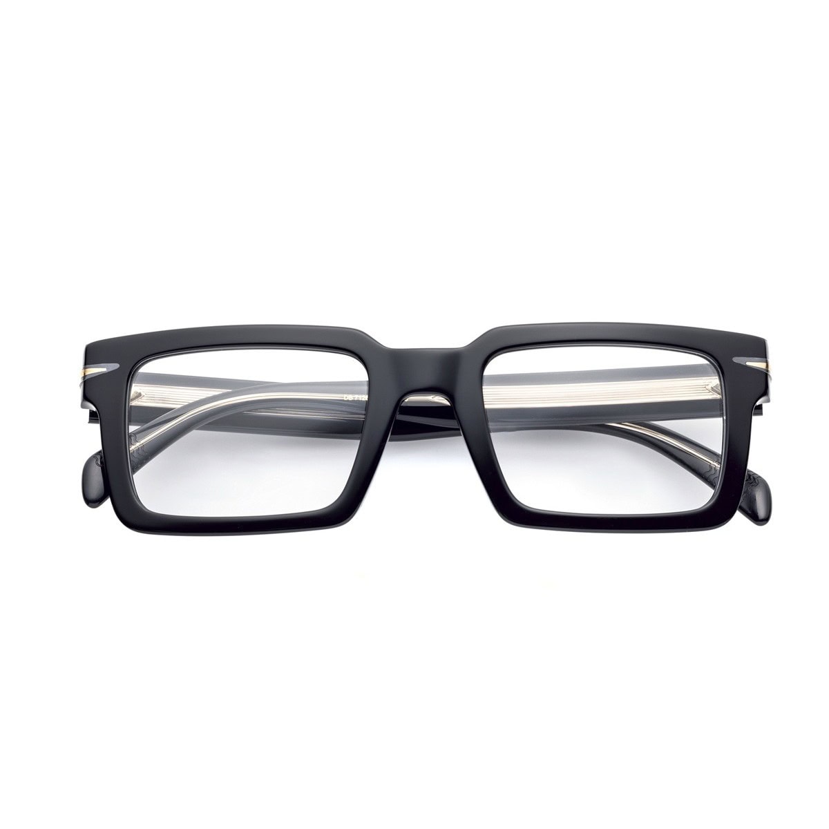 3万4100円（アイウェア バイ デイヴィット・ベッカム／サフィロジャパン カスタマーサービス）