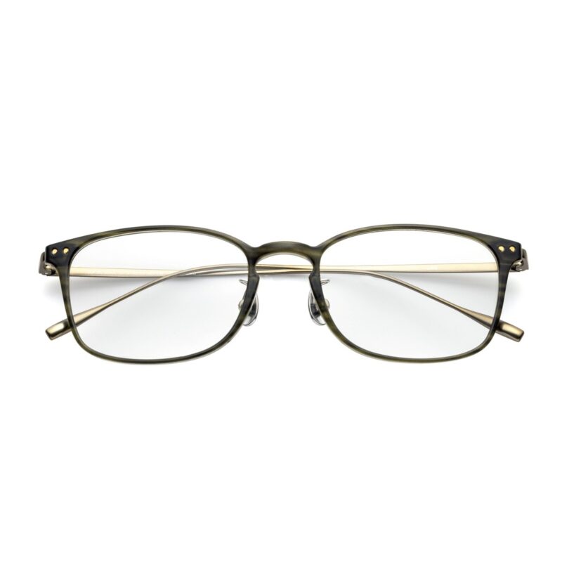 1万4900円（JINS／JINS カスタマーサポートセンター）