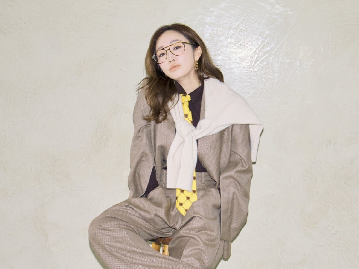 神崎恵さんGLOW10月号にて