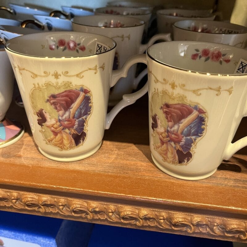 年配の方にはお洒落なカップを