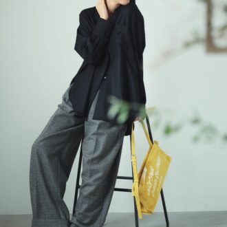 品格カラー【ネイビー】で40代の“エッジィ＆カジュアル”をブラッシュアップ