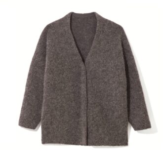 ゆるっと羽織れるビッグサイズ