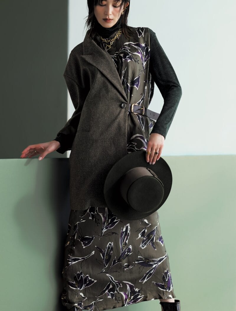 フェミニンコーデはワントーンでシックに!