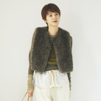 【イエベ・ブルべで違う！】「イエベ肌に似合うカーキ」服はパーソナルカラーで！ ミリタリー感が強く出るのはNGのしるし｜40代おしゃれ
