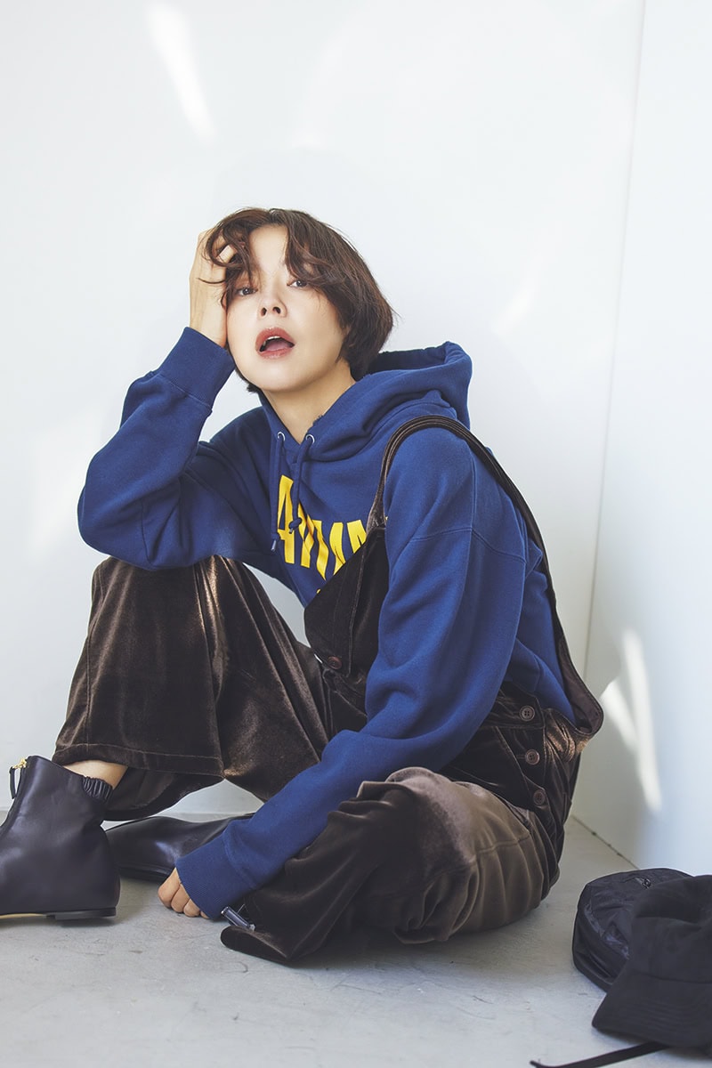 フーディスエット2万5300円(スタジオ ウィーアーオールアニマルズ/RHC ロンハーマン) サロペット3万9600円(ビリティス・ディセッタン/ビリティス) キャップ5940円(オーバーライド/オーバーライド 神宮前) バックパック1万1000円(スピード/ゴールドウイン カスタマーサービスセンター) ブーツ8万9100円(ブレンテッラ/ハウス オブ ロータス 二子玉川店)