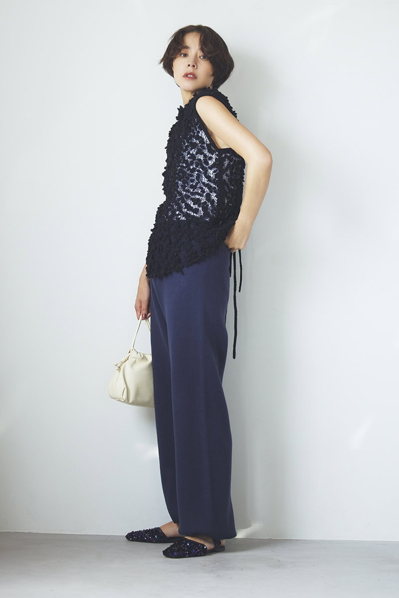 リラクシーパンツ　コーデ