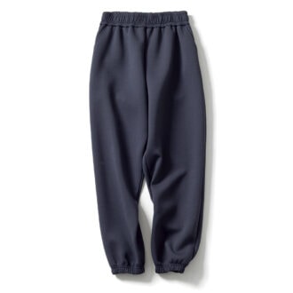 ほどよいハリとツヤが◎。2万7500円（ジー・ヴィー・ジー・ヴィー／grapevine by k3）