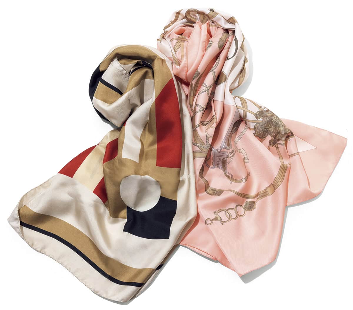 スカーフ［ピンク］8910円（アンタイトル） ［ベージュ］3万5200円（マエストソ／オブリオ）