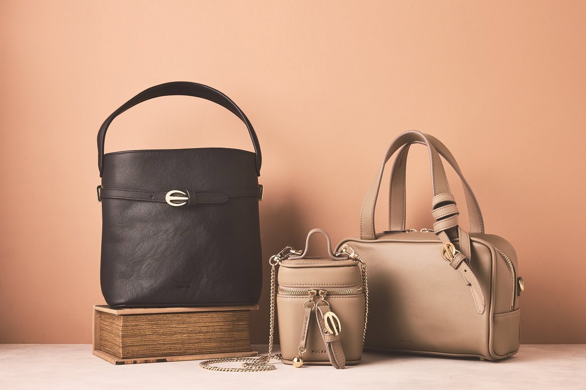 ミュシャ　バッグ