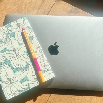 【付録レポート】GLOW12月号付録ミュシャの手帳が豪華すぎる件