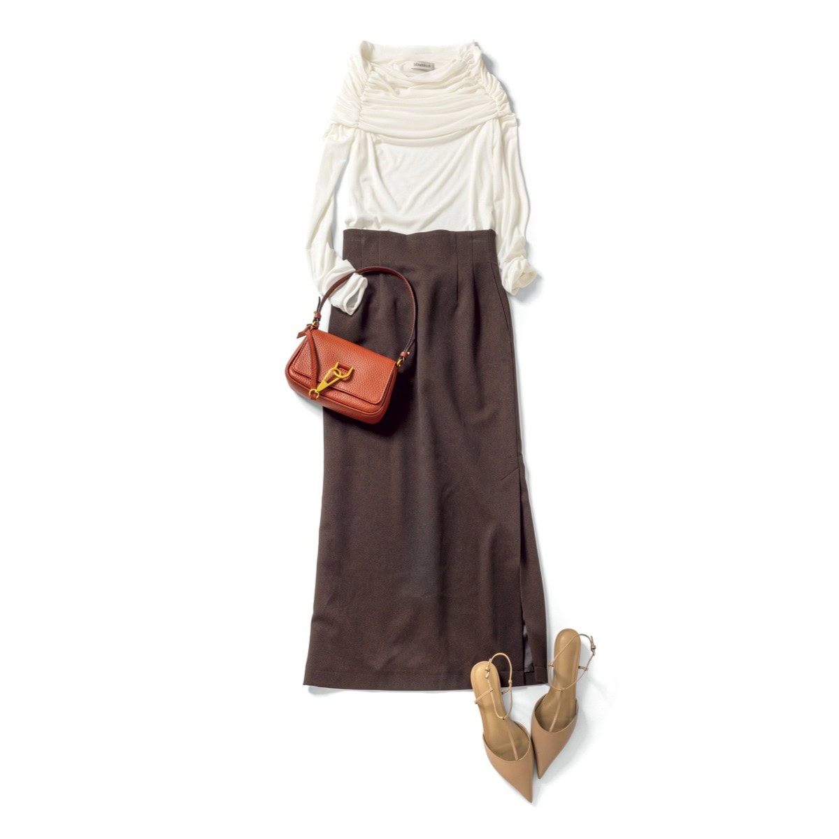 【着回しアイテム：Ⓔ】オフショルダーカットソー2万4200円（デパリエ／デパリエ 伊勢丹新宿店） バッグ5万3900円（ジャンニ キアリーニ／ジャンニ キアリーニ 銀座店）　シューズ3万8500円（トニービアンコ／デ・プレ）