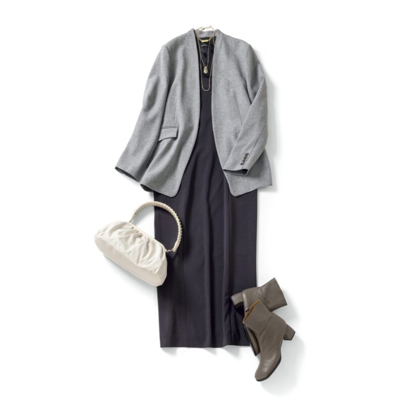 【着回しアイテム：Ⓐ】ワンピース2万6400円（ルーニィ）　バッグ3万1900円（リンク）　ブーツ8万300円（カチム）　ネックレス1万9800円（vv）、チェーンネックレス9万3500円（mysha／ともにロードス）