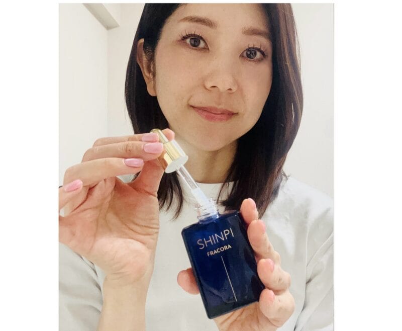 たるみが気になる朝倉さん、SHINPI美容液をお試し