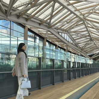 高輪ゲートウェイ駅隈健吾さんが設計した駅舎